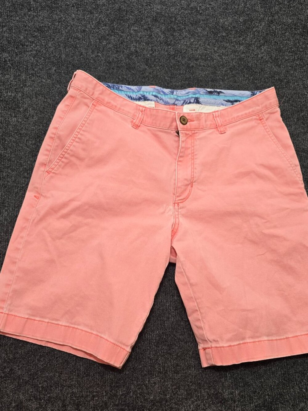 Tommy Bahama Men’s Shorts 33x10 Pink Tencel Blend Stretch Chino Casual Summer Th